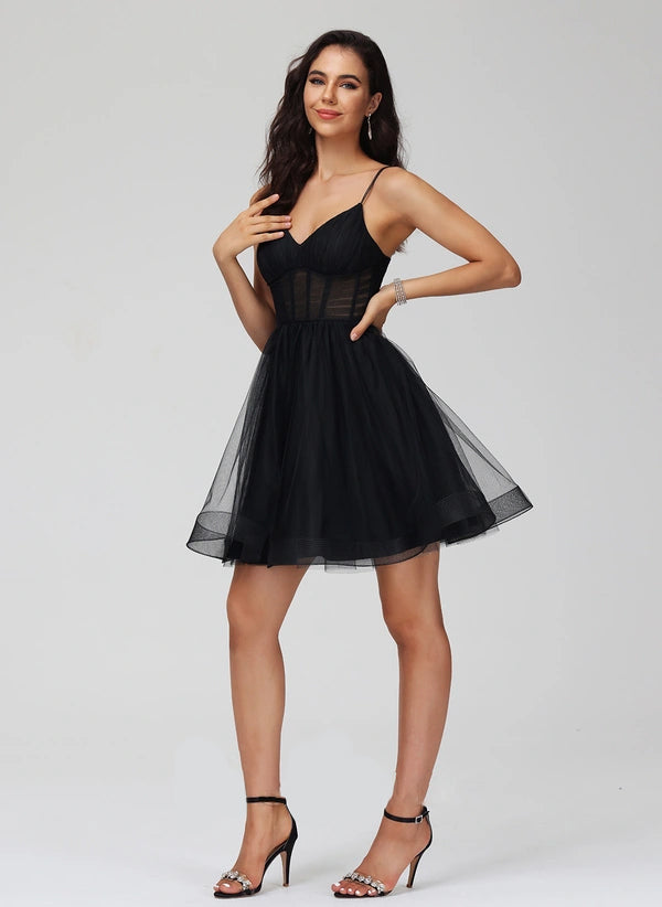 A-line V-Neck Short/Mini Tulle Homecoming Dress With Pleated